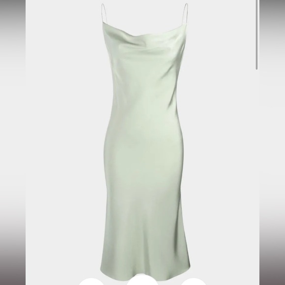 Elegant Light Green Slip Dress - Picture 1 of 1